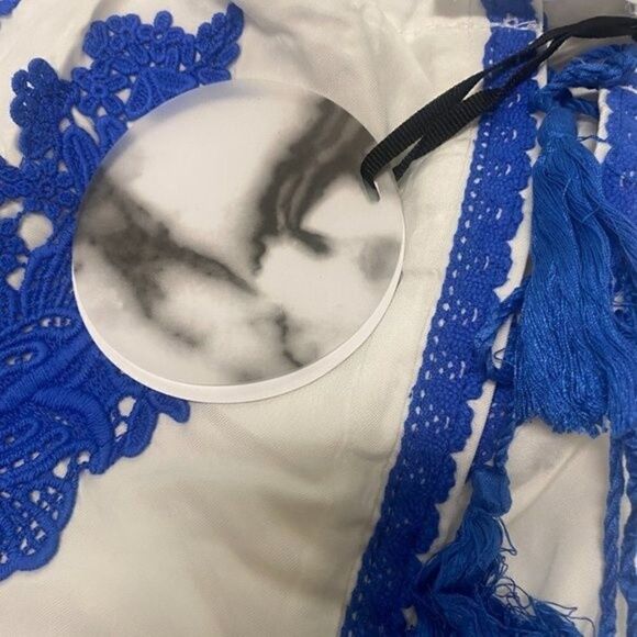 Revolve Line & Dot Size XS Blue and White Embroidery Off the Shoulder Blouse - Picture 6 of 10